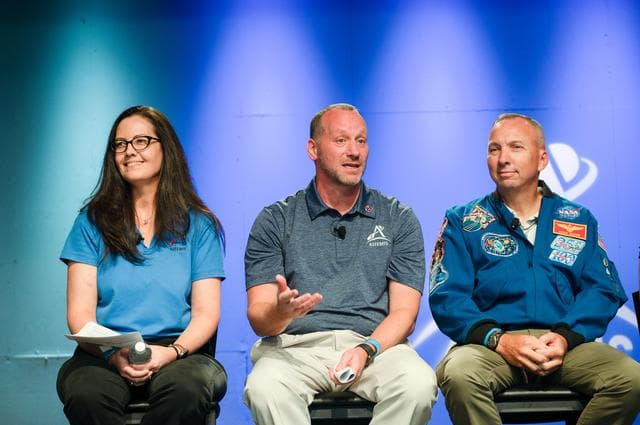 NASA image: Gateway Insights with Jon Olansen at EAA AirVenture Oshkosh 2024  jsc2024e055766