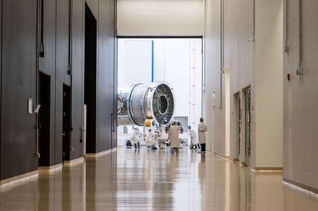 Gateway's HALO Arrives in Arizona for Final Outfitting (jsc2025e036492)