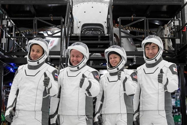NASA image: The crew of NASA’s SpaceX Crew-11 mission pose for a photo during a training session