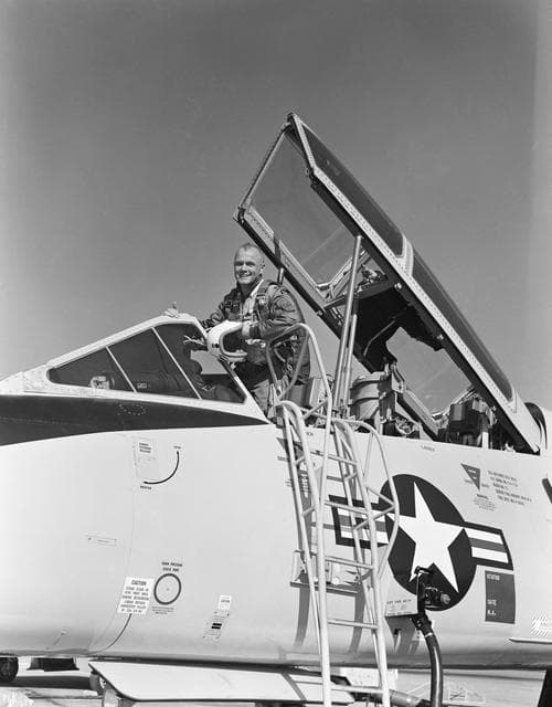 NASA image: FLIGHT LINE - TRAINING