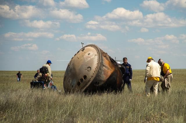 NASA image: Expedition 47 Soyuz TMA-19M Landing