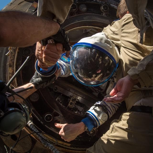 NASA image: Expedition 47 Soyuz TMA-19M Landing