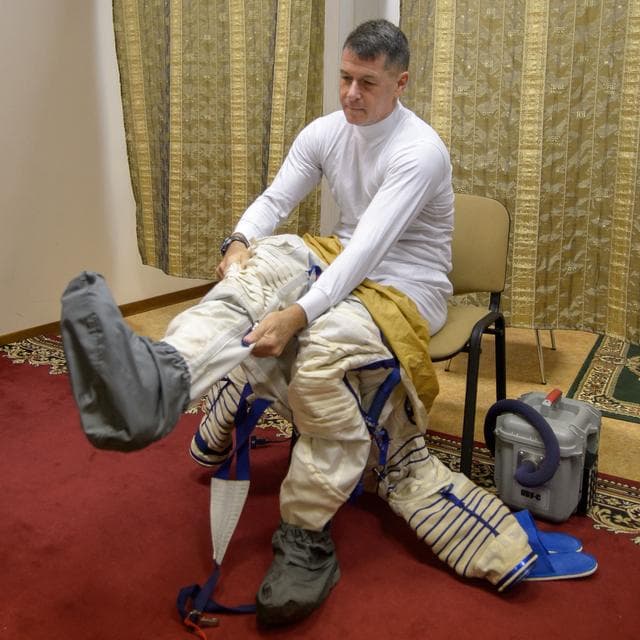 NASA image: Expedition 49 Qualification Exams