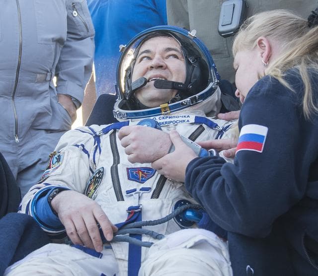 NASA image: Expedition 48 Soyuz TMA-20M Landing
