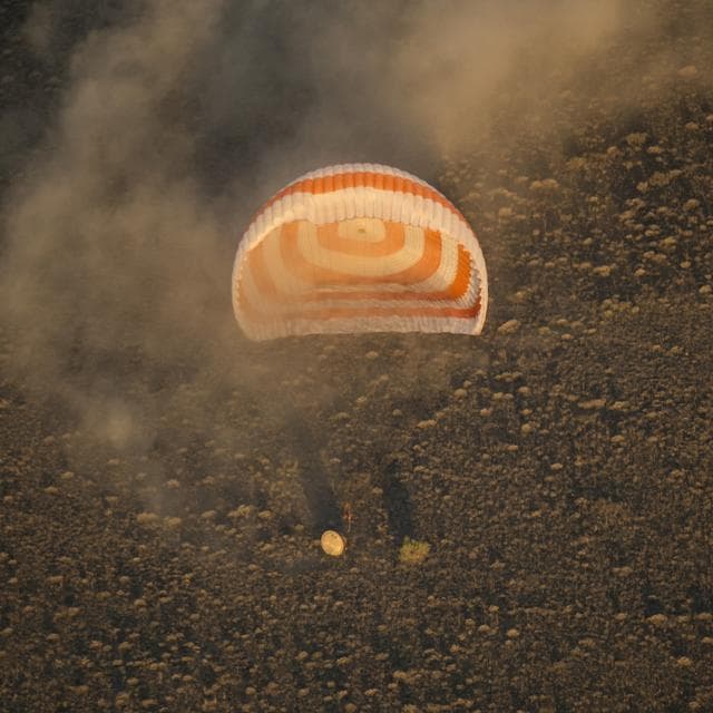 NASA image: Expedition 48 Soyuz TMA-20M Landing