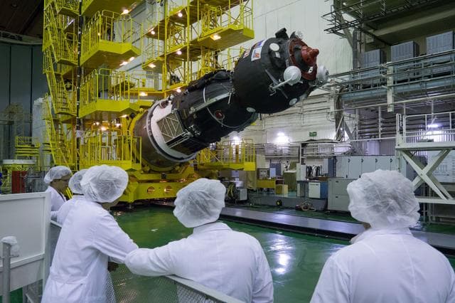 NASA image: Expedition 49 Preflight