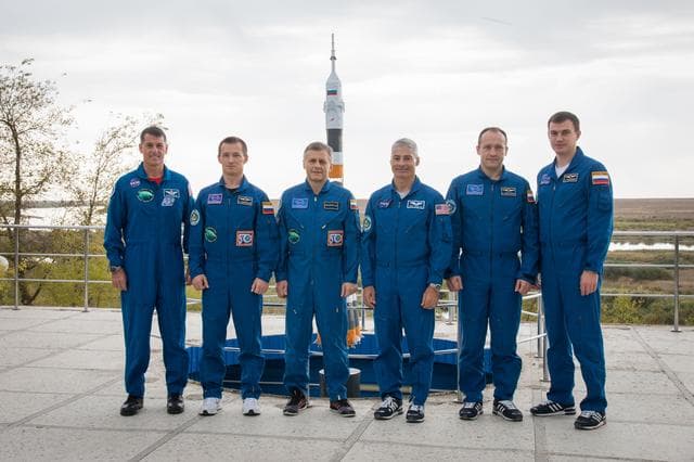 NASA image: Expedition 49 Preflight