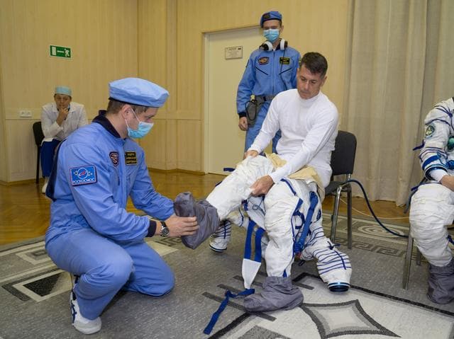NASA image: Expedition 49 Preflight
