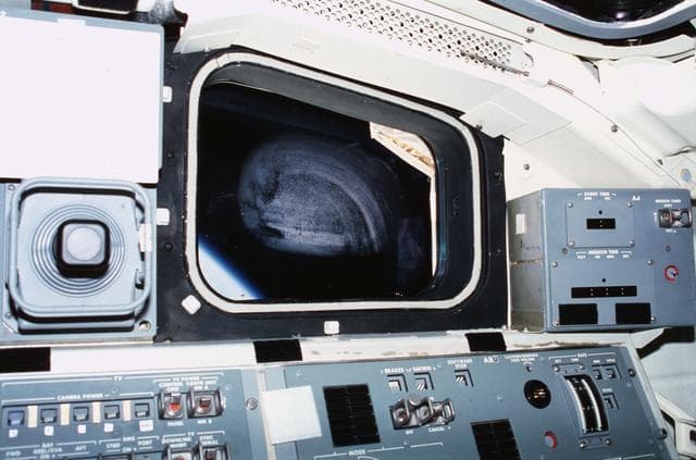 NASA image: Condensation on crew compartment aft flight deck window W10