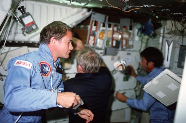 NASA image: STS-5 crew on middeck
