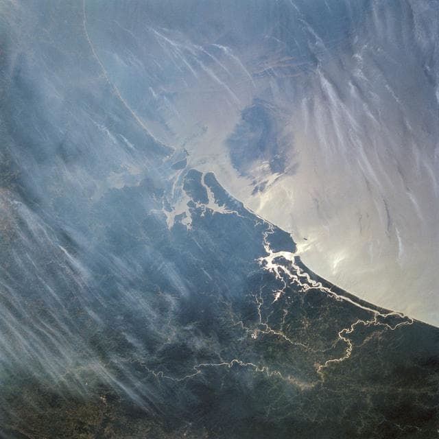 NASA image: Earth observations taken during STS-8 flight