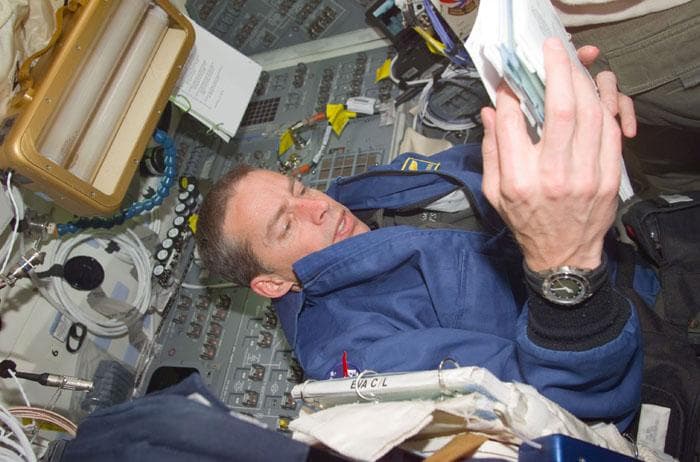 NASA image: Wetherbee in the flight deck