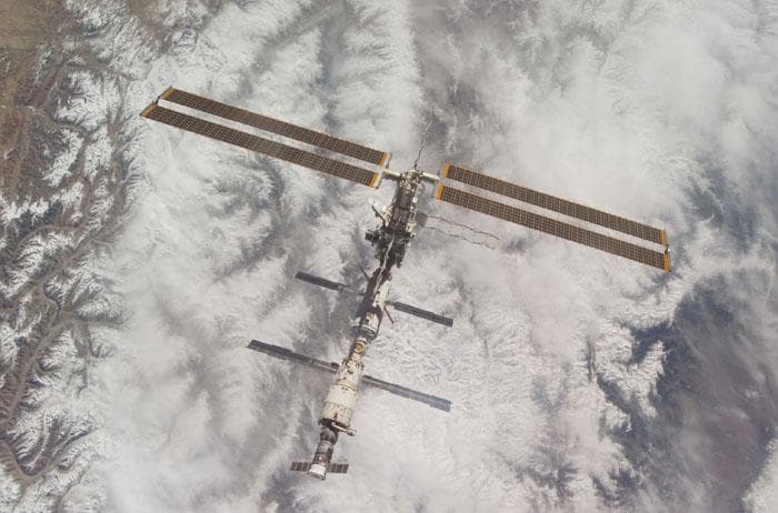 NASA image: Fly-around view of the ISS