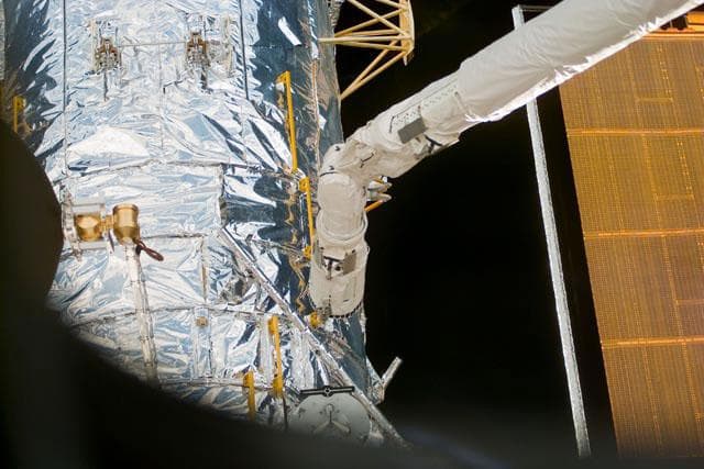 NASA image: s103e5450