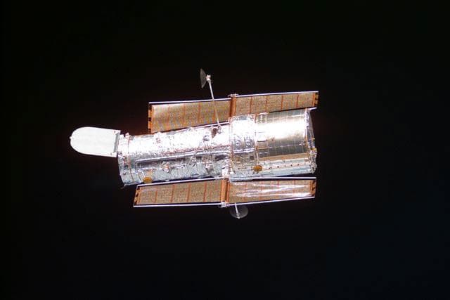 NASA image: s103e5454