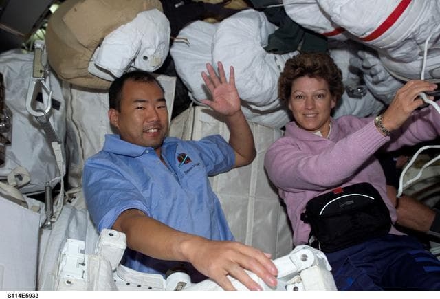 NASA image: Noguchi and Collins on middeck