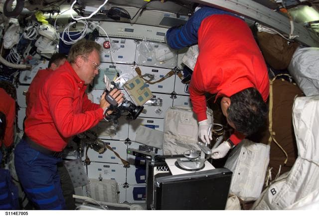 NASA image: Thomas and Camarda on middeck