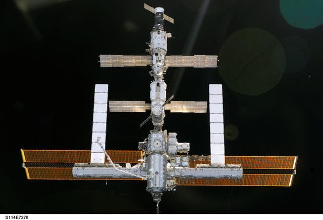 NASA image: Survey of the ISS during flyaround