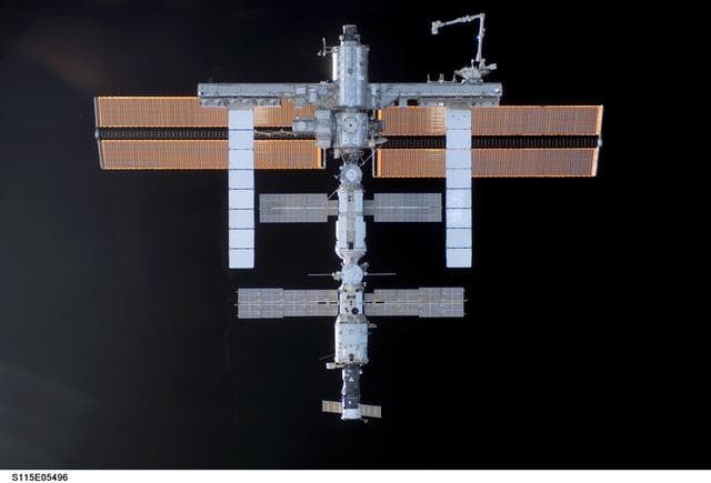 ISS during approach of the STS-115 Space Shuttle Atlantis