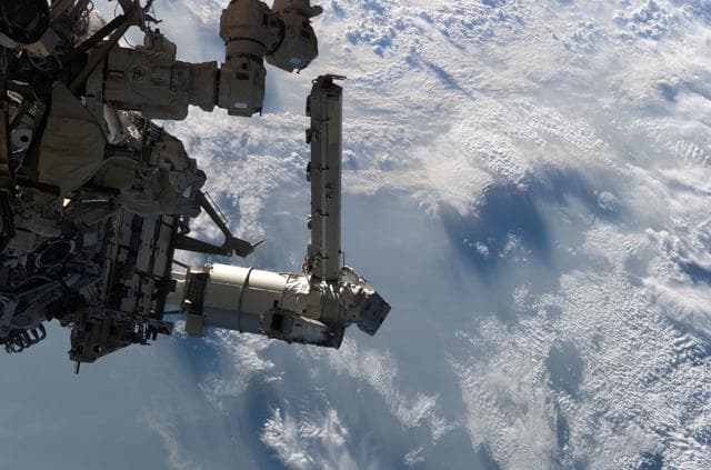NASA image: Tanner and Stefanyshyn-Piper performs first EVA during STS 115 / Expedition 13 joint operations