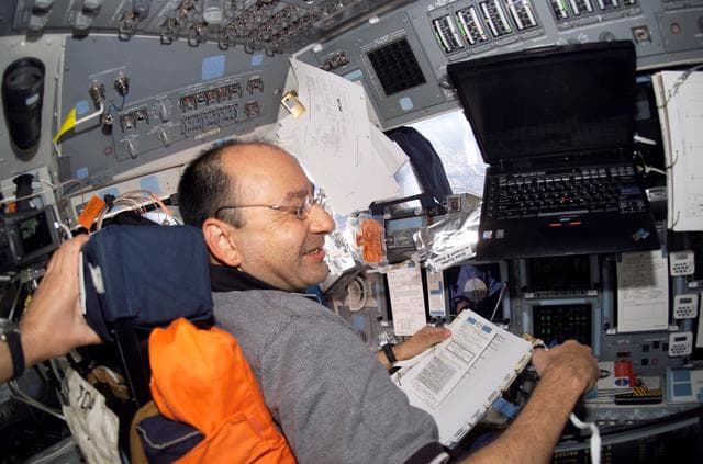 NASA image: STS-116 Commander Polansky in the FD on Space Shuttle Discovery