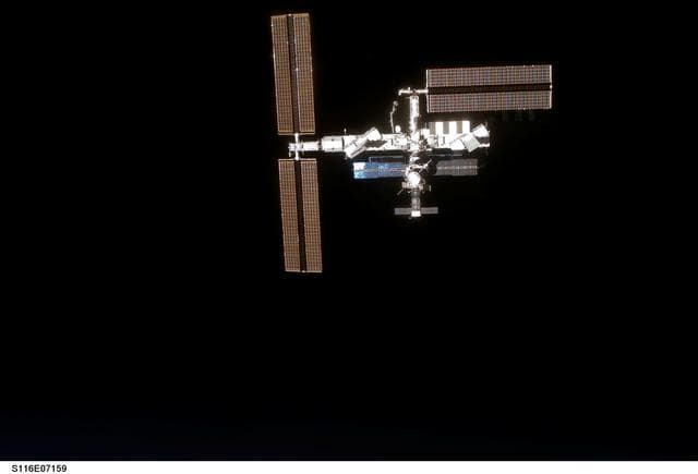NASA image: Flyaround view of the aft and zenith sides of the ISS