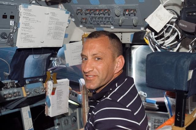 NASA image: View of Hobaugh posing for a photo in the FD during STS-118