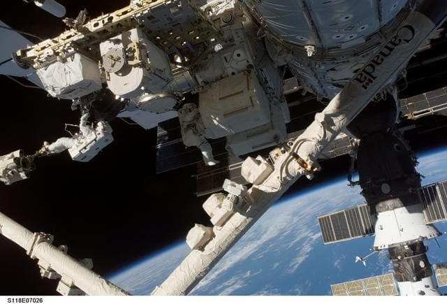 NASA image: View of MS Mastracchio and Williams working at ESP2 during EVA 2