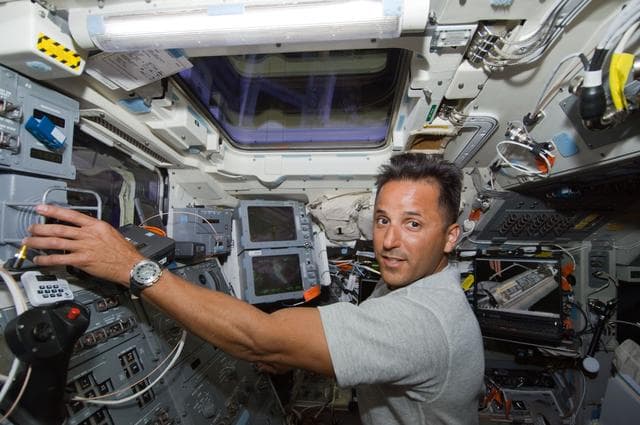 NASA image: Acaba on Flight Deck (FD)