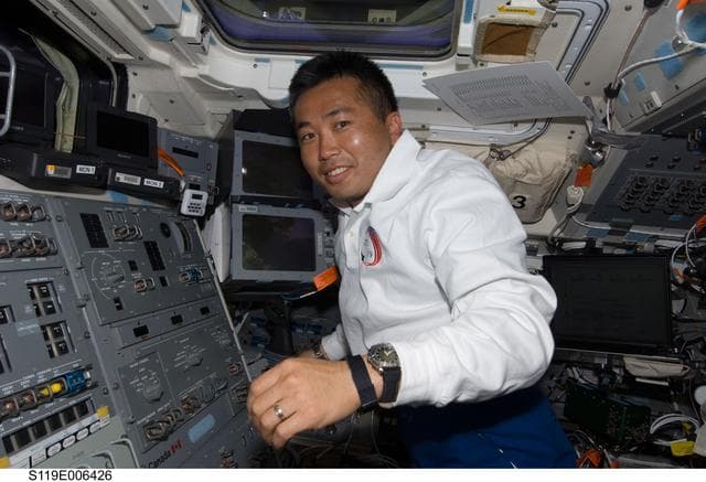 NASA image: Wakata on Flight Deck (FD) during Rendezvous (RNDZ) with ISS