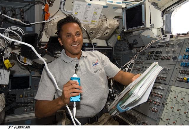 NASA image: Acaba at AFT Flight Deck (FD)
