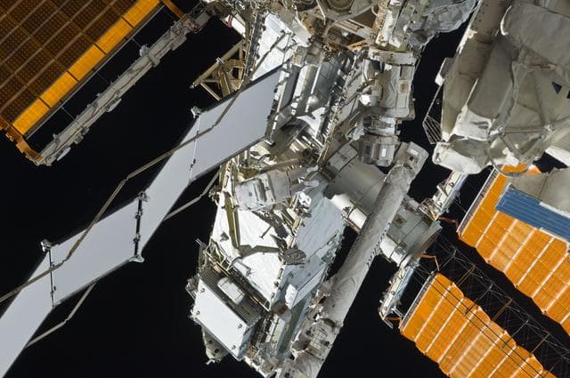 NASA image: STS-119 Extravehicular Activity (EVA) 1 S6 Truss Umbilical Mate OPS