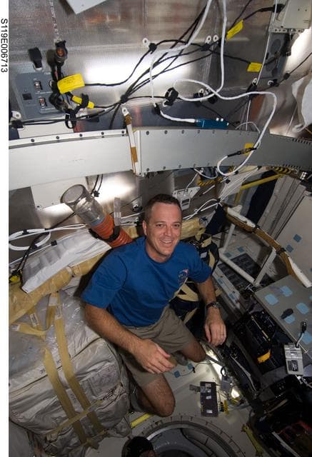 NASA image: Arnold on Middeck (MDDK)