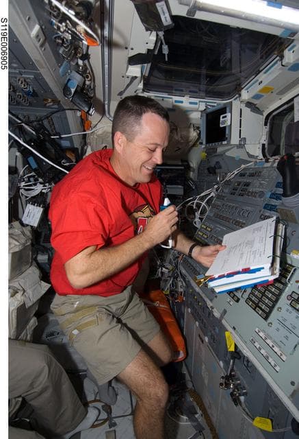 NASA image: Arnold on Flight Deck (FD)