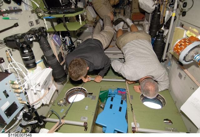 NASA image: Farewell Dinner in Service Module (SM)