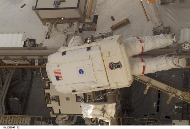 NASA image: EVA 2 - Tani on S1 truss