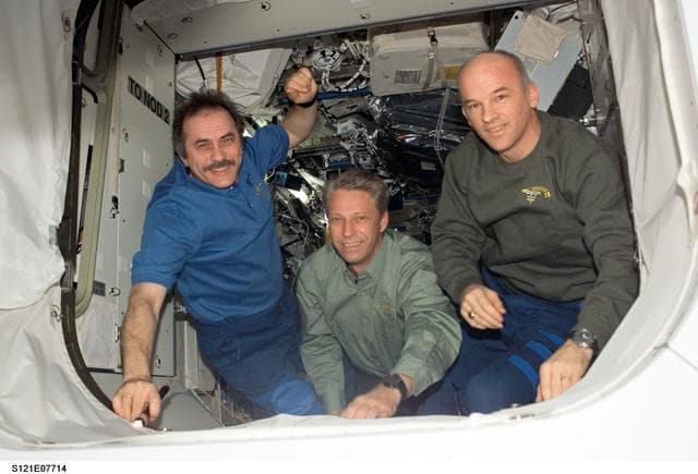 NASA image: Expedition 13 and STS-121 crewmembers say farewell before STS-121 undocking