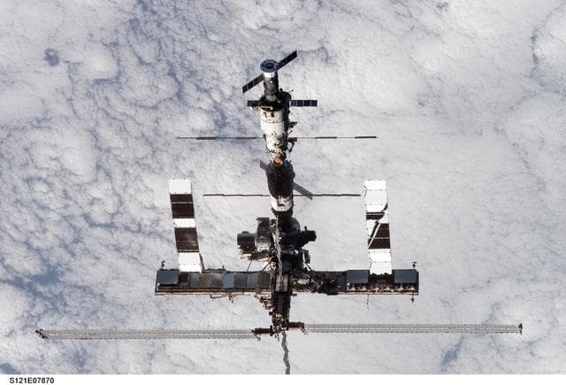 NASA image: View of the ISS from the orbiter during separation on STS-121