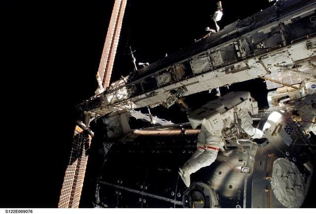 NASA image: Love during EVA 3