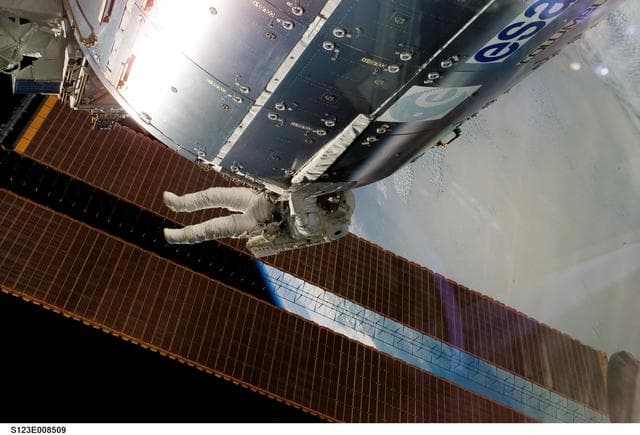 NASA image: Behnken on EVA 5 during Expedition 16 / STS-123 Joint Operations