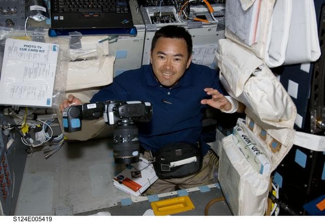 NASA image: Hoshide in intra-deck hatch