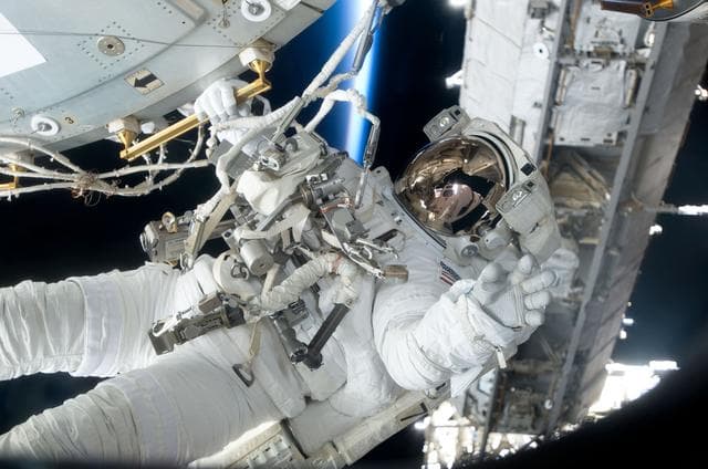 NASA image: EVA 1 - Garan