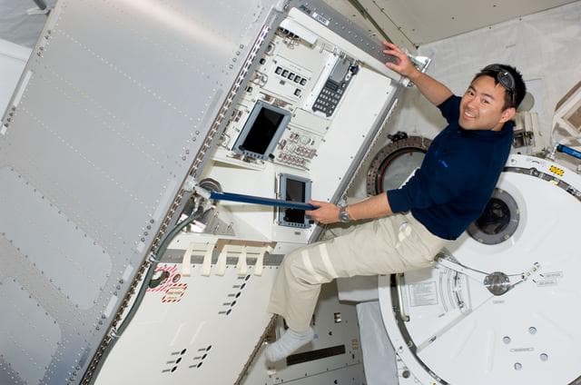 NASA image: Rack installation in the JPM
