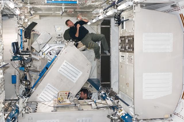 NASA image: Ham and Chamitoff in JPM