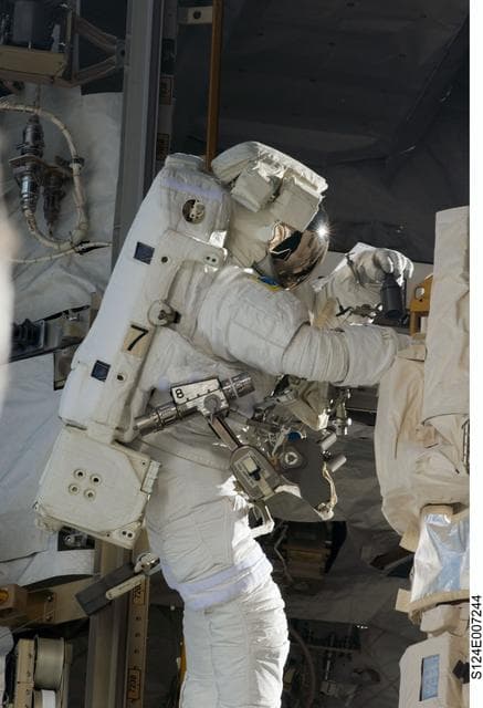 NASA image: EVA 3