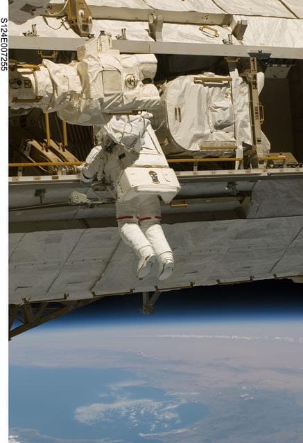 NASA image: EVA 3