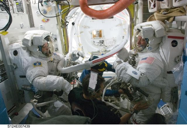 NASA image: s124e007439