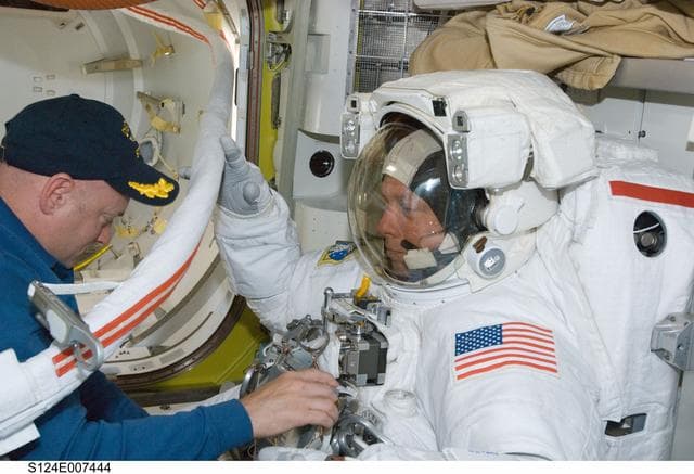 NASA image: s124e007444