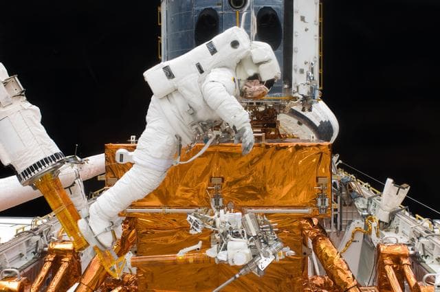NASA image: STS-125 MS5 Feustel during EVA1