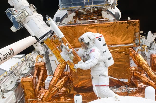 NASA image: STS-125 MS4 Massimino during EVA2